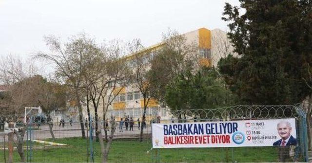 Okul Duvarına 'evet' Afişine Tepki (2)