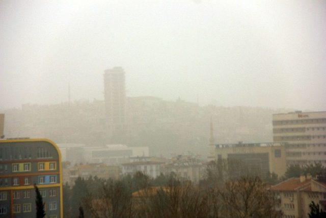 Suriye’den Gelen Kum Ve Toz Fırtınası Gaziantep’te Etkili Oldu