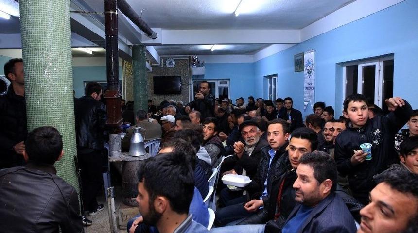 Başkan Palancıoğlu &Ccedil;&ouml;mlek&ccedil;i Mahallesi&rsquo;nde Vatandaşlarla Buluştu