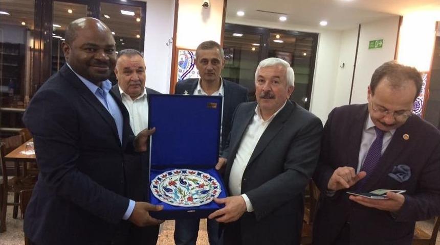 Tanzanya, &Ccedil;in İle İnşaat İhalelerini İptal Edip T&uuml;rklere Verdi