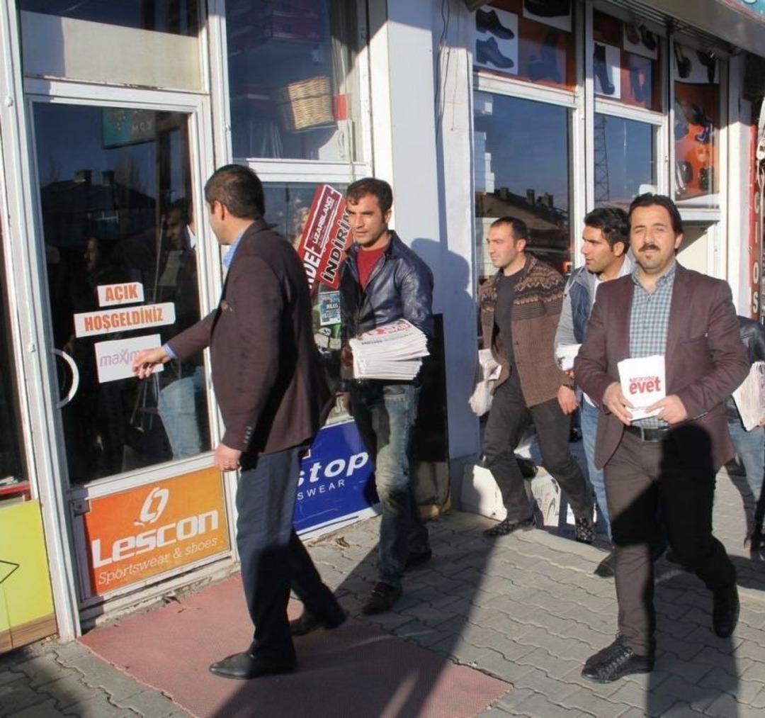 Ak Parti&rsquo;li Gen&ccedil;lerden Referandum &Ccedil;alışması