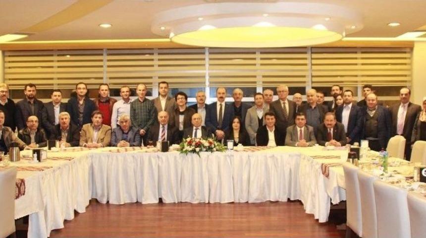 Tokat&rsquo;ta &ldquo;2017 Yılında T&uuml;rkiye Ekonomisi&rdquo; Konferansı