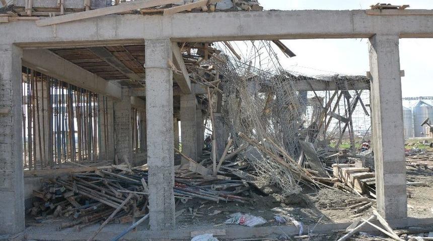 Beton Dökülürken Kalıplar Çöktü: 3 İşçi Yaralı