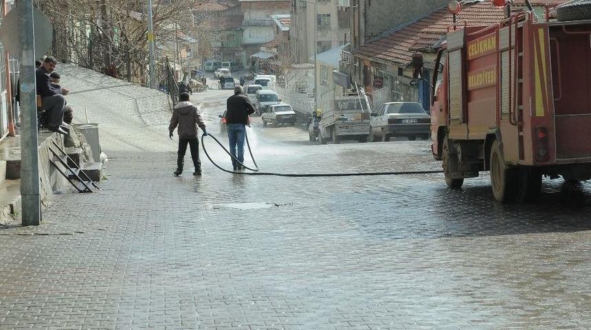 &Ccedil;elikhan Belediyesi&rsquo;nden Bahar Temizliği