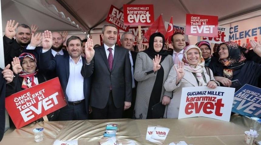 Ak Parti, Sevgi İle Y&uuml;r&uuml;yor