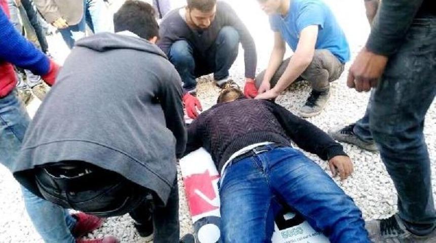 Ak&ccedil;akale'de Inşaat Iskelesinden D&uuml;şen Suriyeli Yaralandı