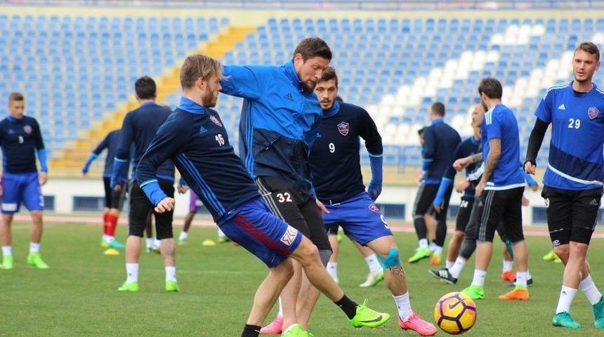 Karab&uuml;kspor, Adanaspor Ma&ccedil;ı Hazırlıklarını Tamamladı