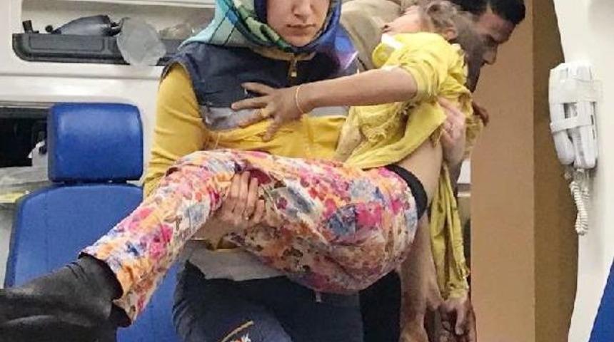 Şanlıurfa&rsquo;Da Kamyonetle Otomobil &Ccedil;arpıştı: 6 Yaralı