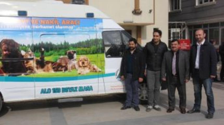 Yaralı Hayvanlara Olay Yerinde M&uuml;dahale Edecek Olan "haybulans" Hizmete Girdi