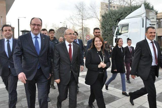 Mehmet Şimşek Eskişehir’den Ayrıldı