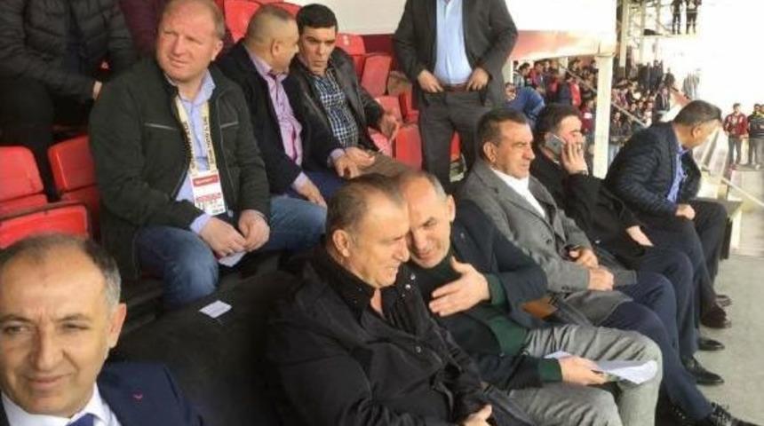 Fatih Terim, Kartalspor- Bayburt Ma&ccedil;ını Izledi.