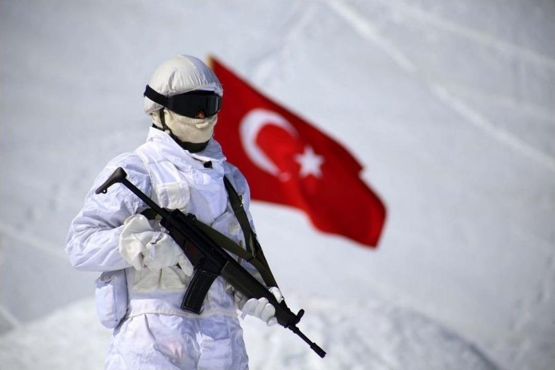 Komandolardan "karda Muharebe" Tatbikatı