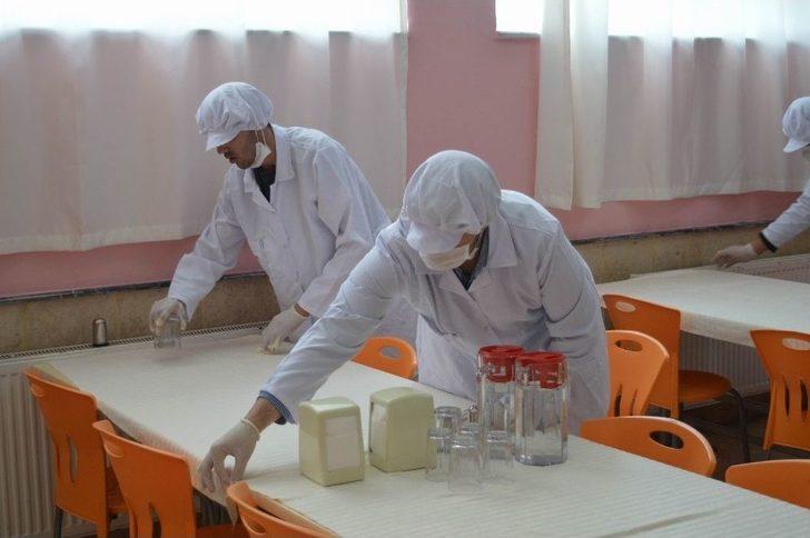 (özel Haber) Özel Öğrenciler Okulda Pratik Yaparak Mesleği Öğreniyor G3