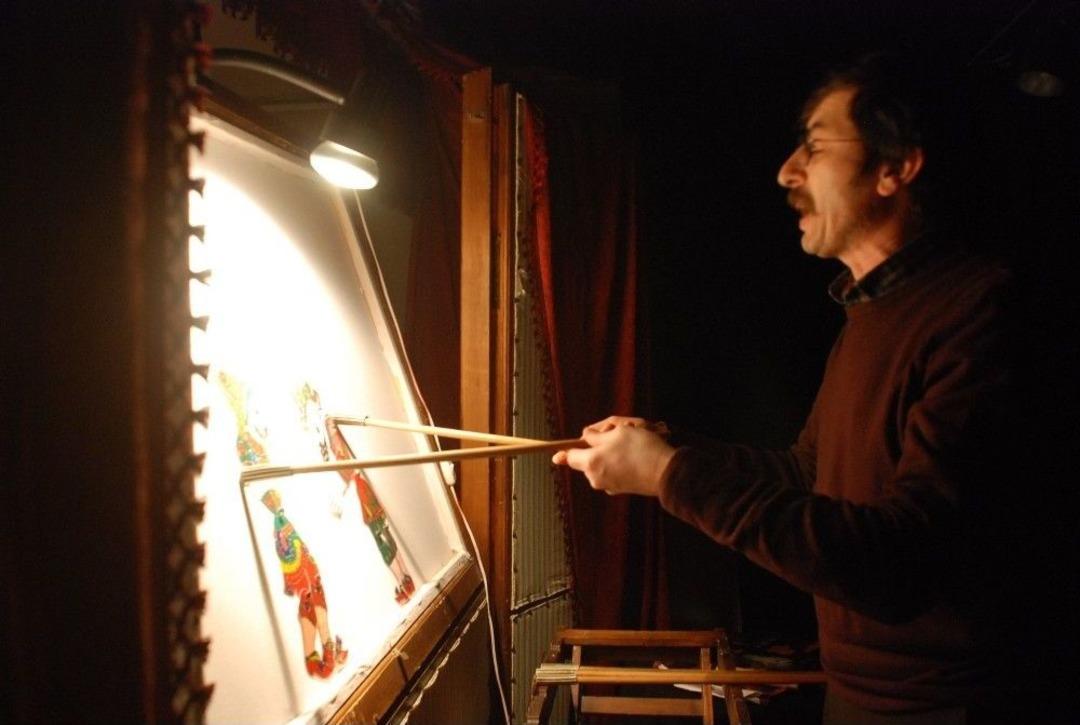 K&ouml;ftecide Hacivat-karag&ouml;z Oyunu