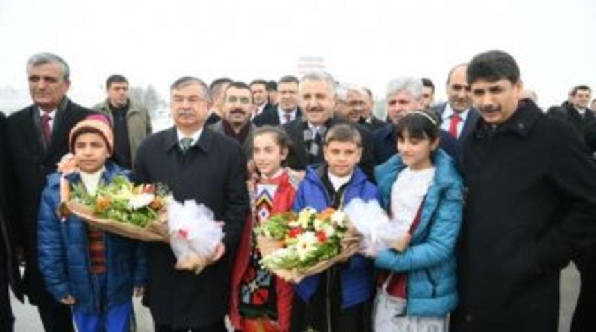 Bakan Ahmet Arslan Ve İsmet Yılmaz Kars&rsquo;ta