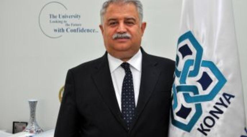 Rekt&ouml;r Şeker&rsquo;den İstiklal Marşı Mesajı