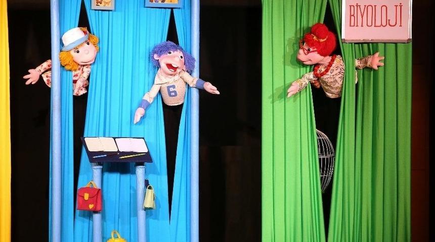 D&uuml;nya Kuklaları Buca&rsquo;da