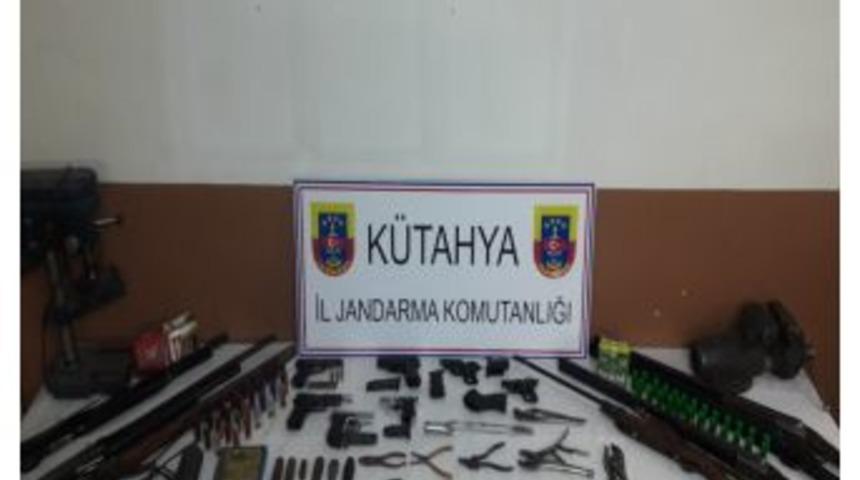 Emet&rsquo;te Silah M&uuml;himmat Ka&ccedil;ak&ccedil;ılığı