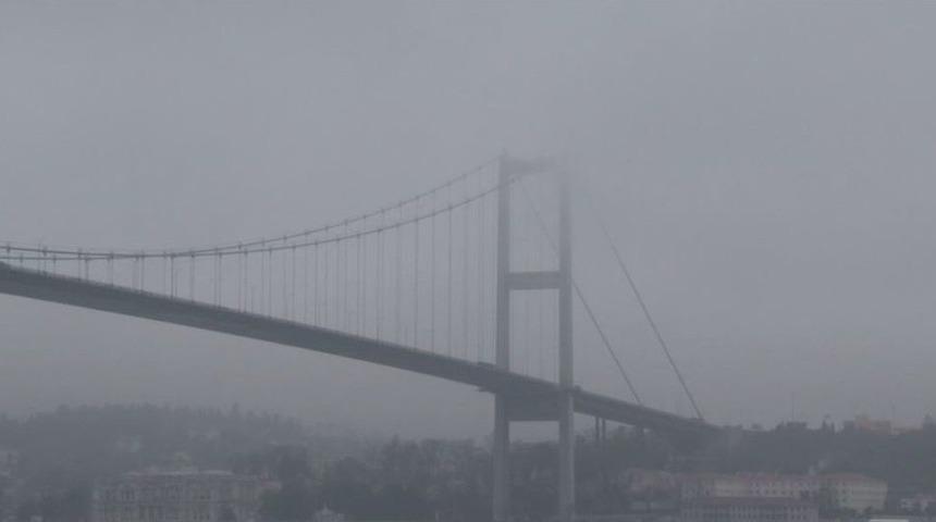 İstanbul&rsquo;da Sis Etkili Oluyor