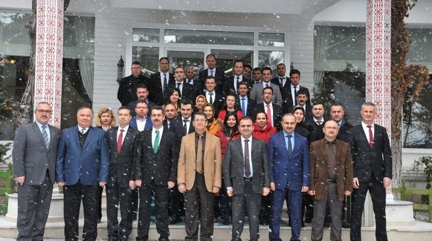 K&uuml;tahya&rsquo;da Orman Şeflerine &lsquo;orman Bitkisi Ve Bitkisel &Uuml;r&uuml;nler Re&ccedil;ete Yazma Yetki Belgesi&rsquo; Eğitimi