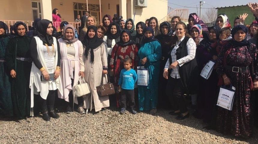 Başkan Eşleri Sahada Referandum &Ccedil;alışmalarını S&uuml;rd&uuml;r&uuml;yor