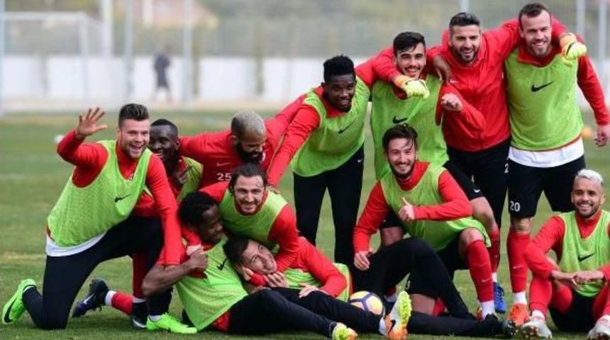 Antalyaspor Rize'ye 4 Eksikle Gidiyor