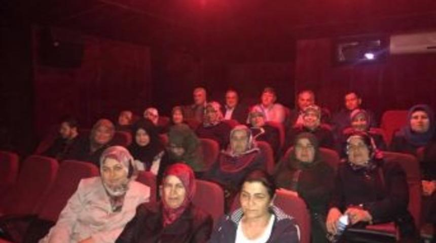 Bayırk&ouml;yl&uuml; Kadınlar &lsquo;reis&rsquo;i İzledi