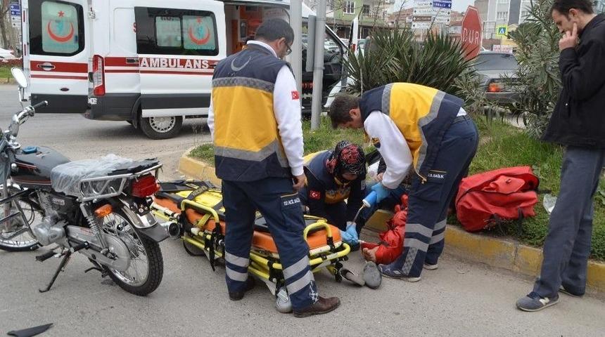 Yeni Aldığı Motosiklet İle Kaza Yapan S&uuml;r&uuml;c&uuml; Yaralandı