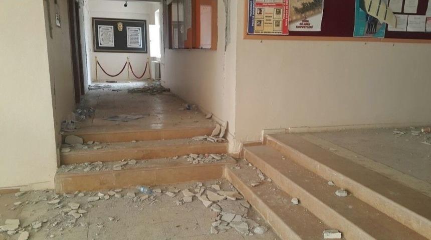 Samsat&rsquo;ta Art&ccedil;ı Depremler Devam Ediyor