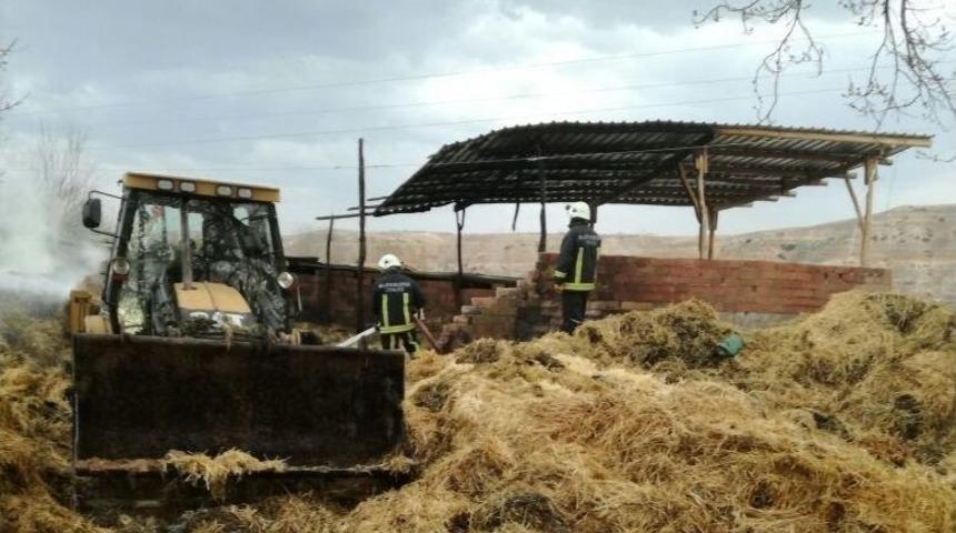 Ak&ccedil;adağ&rsquo;da Ahır Yangınında Maddi Hasar Oluştu