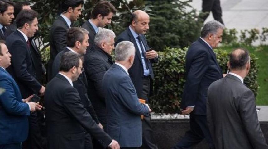 Başbakan , Ak Partili İstanbul İlçe Belediye Başkanları Ve Ak Parti İstanbul İlçe Başkanları Ile Görüştü