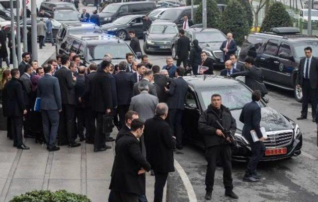 Başbakan , Ak Partili İstanbul İlçe Belediye Başkanları Ve Ak Parti İstanbul İlçe Başkanları Ile Görüştü