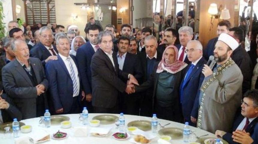 Şanlıurfa&rsquo;Da Husumetli Aileler Barıştı