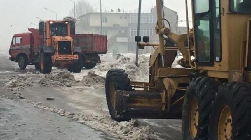 G&uuml;roymak&rsquo;ta Kar Ve &Ccedil;evre Temizliği