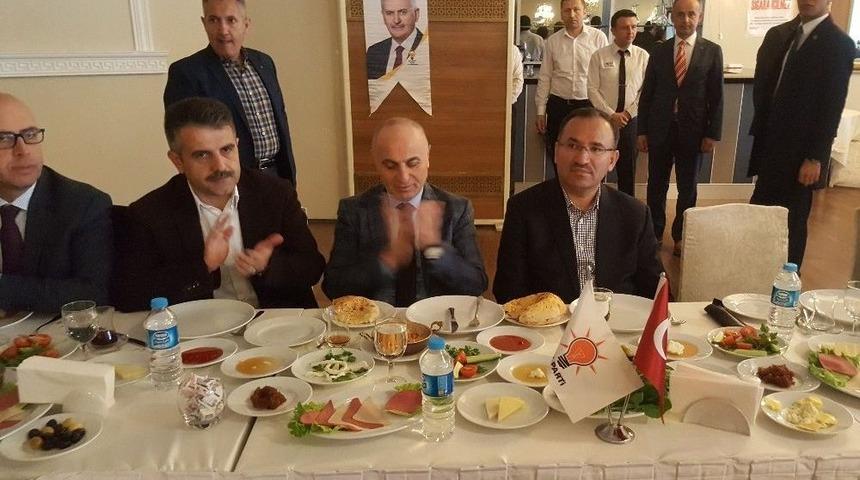 Bakan Bozdağ: "evet&rsquo;leri &Ouml;yle Patlatmalıyız Ki Merkel Almanya&rsquo;dan Duyduğunda O Sesle Yerinden Fırlamalı"