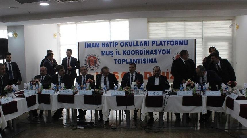 Bakan T&uuml;fenkci&rsquo;den Hollanda&rsquo;ya U&ccedil;ak Tepkisi