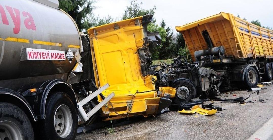 Polis, &Ouml;len Babasının Beresine Sarılarak G&ouml;zyaşlarına Boğuldu
