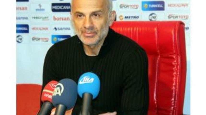 Oğuz &Ccedil;etin: "&ouml;nceliğimiz Savunma Oldu"