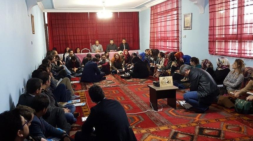 Aday &Ouml;ğretmenler Eğitimle Diriliş Derneğinde Bir Araya Geldi