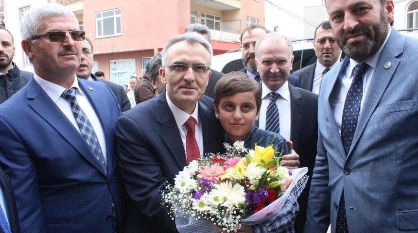 Bakan Ağbal: "t&uuml;rkiye Neymiş Evvelallah G&ouml;stereceğiz"