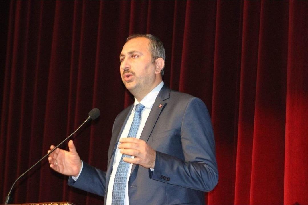 Kilis&rsquo;te &ldquo;15 Temmuz&rsquo;dan Referandum&rsquo;a Yeni T&uuml;rkiye&rdquo; Konferansı