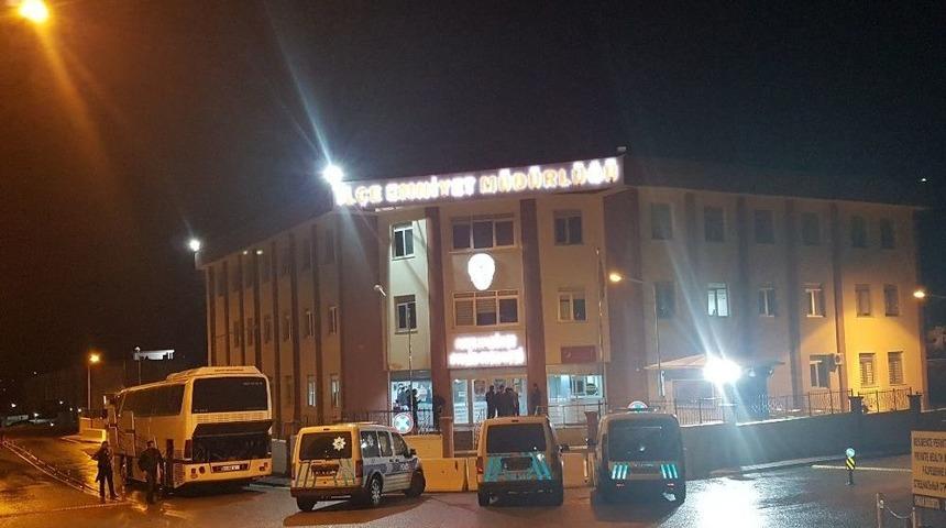 Ma&ccedil; D&ouml;n&uuml;ş&uuml; Marketten Hırsızlık Yaptılar