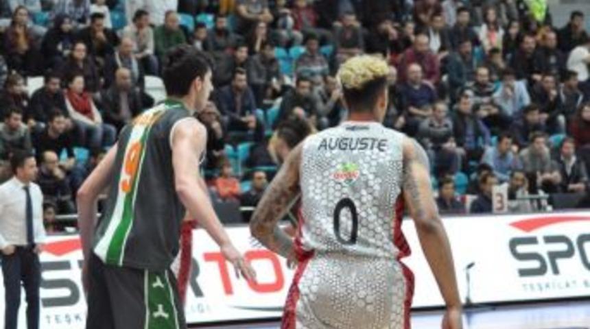 Mb Uşak, Giresun&rsquo;da Mağlup