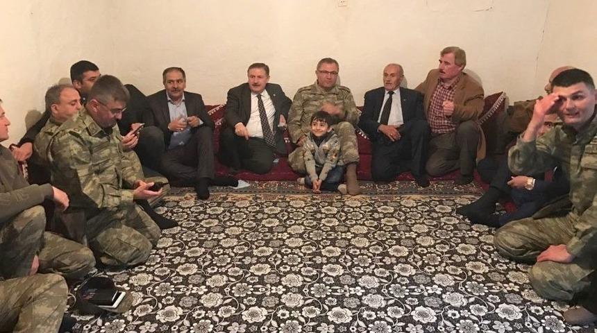 Dağlıca&rsquo;da Devlet, Siyaset Ve Halk Kucaklaşması