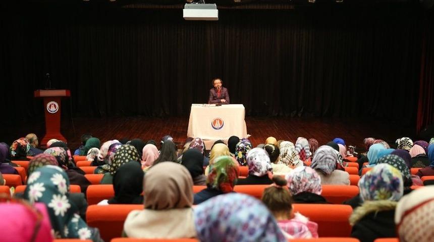 Sincan Belediyesi K&uuml;lt&uuml;r Sanat Etkinliklerinde Sinan Yağmur&rsquo;u Ağırladı