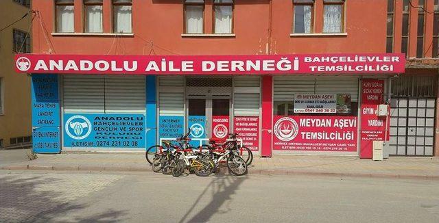 Anadolu Bah&ccedil;elievler Gen&ccedil;lik Ve Spor Kul&uuml;b&uuml; Derneği Gen&ccedil;lere Sahip &Ccedil;ıkıyor 1