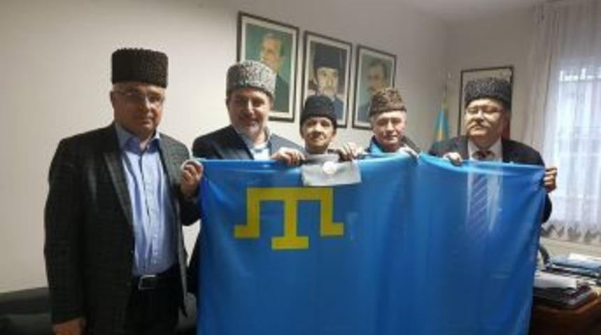 Başkan Elnur, Kırım&rsquo;da Yaşanan Gelişmeleri Anlattı