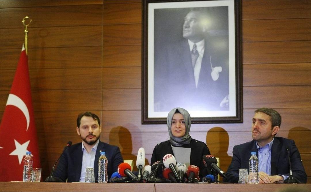 Bakan Kaya: "hollanda&rsquo;da D&uuml;n Gece T&uuml;m &Ouml;zg&uuml;rl&uuml;kler Askıdaydı"