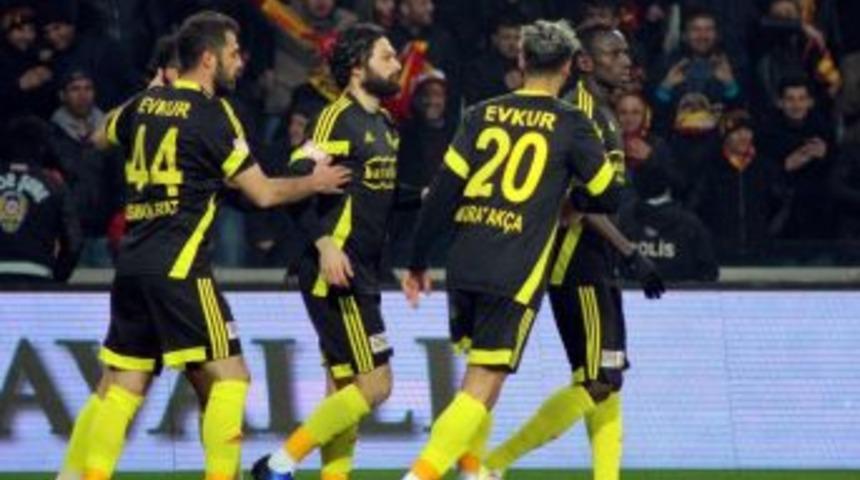 Evkur Yeni Malatyaspor, Şampiyonluk Yolundaki Bir Engeli Daha Aştı