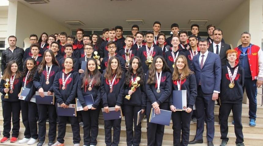 Gaziantep Kolej Vakfı Spor Başarılarıyla Da Zirvede